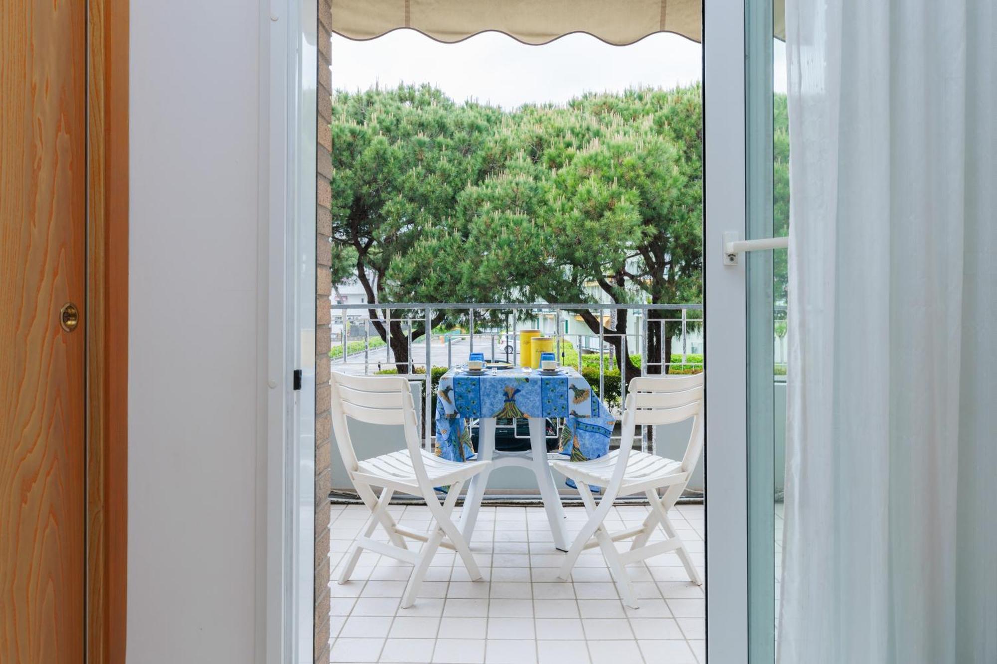 Jesolo Beach! Fronte Mare - Piscina Park E Posto Spiaggia Inclusi Dış mekan fotoğraf